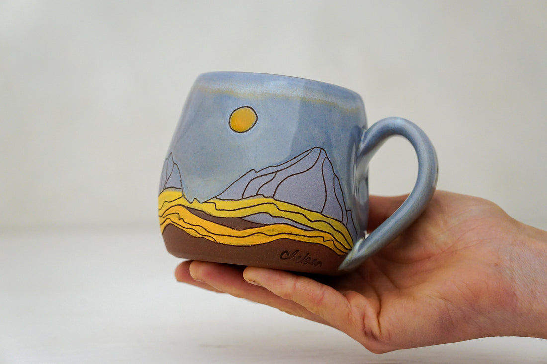 Mtn Sun Plump mug in Lavender Magic