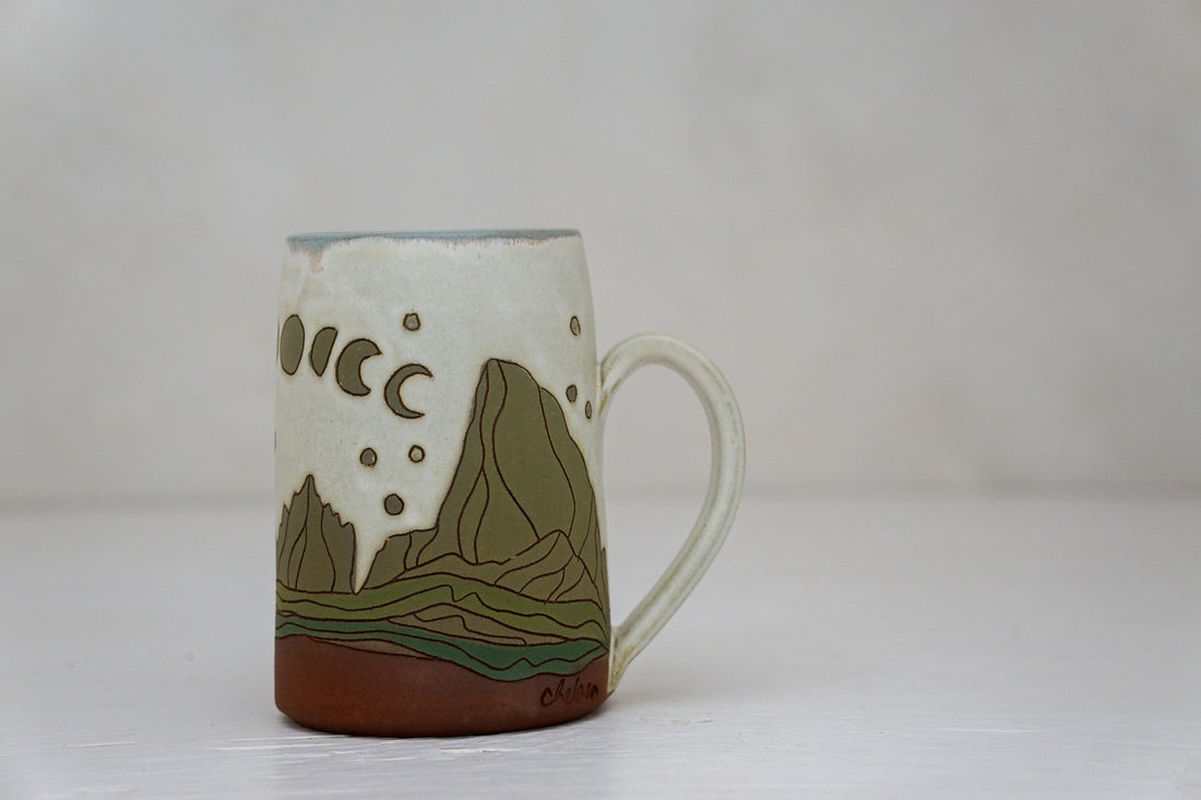 W Teton Moonphase mug in Limestone