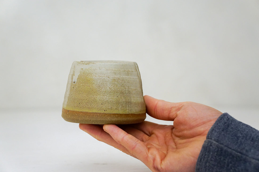 Sponge holder in Toasted Marshmallow