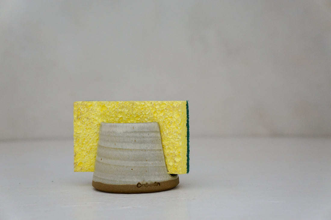 Sponge holder in Limestone