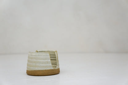 Sponge holder in Limestone 2