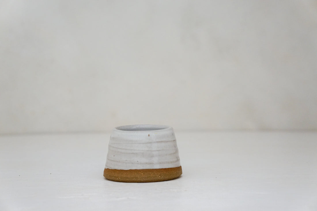 Cup / Dish in White