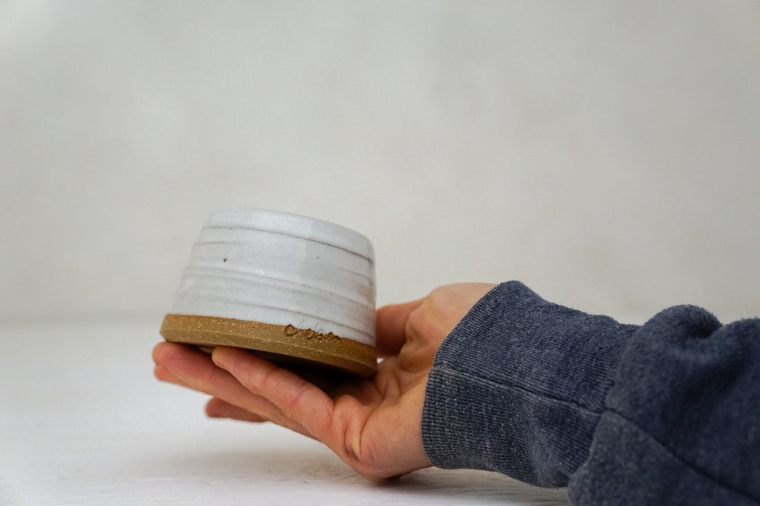 Cup / Dish in White