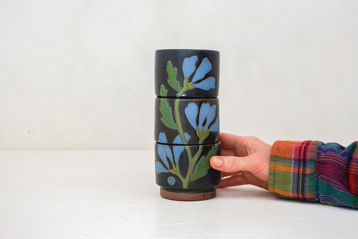 Dancing flowers blue Stacker cups in Darby