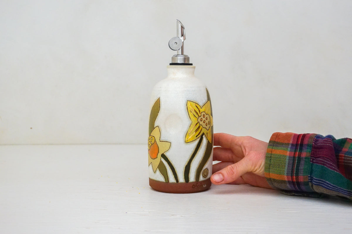 GOLD Daffodil Olive oil Bottle in Bone