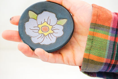 Flower ring dish in Darby