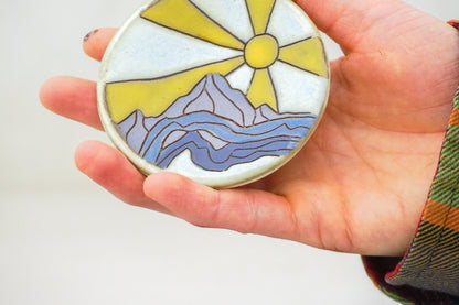Sunburst Ring dish in Bone
