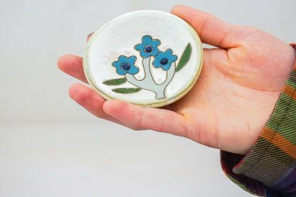 Forget-me-not Ring dish in Bone