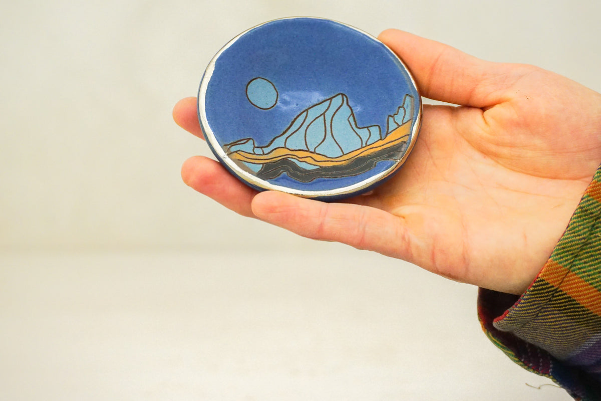 SILVER E Teton Ring dish in Flax