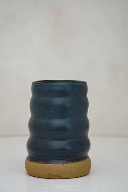 Rippled Vase in Darby 2