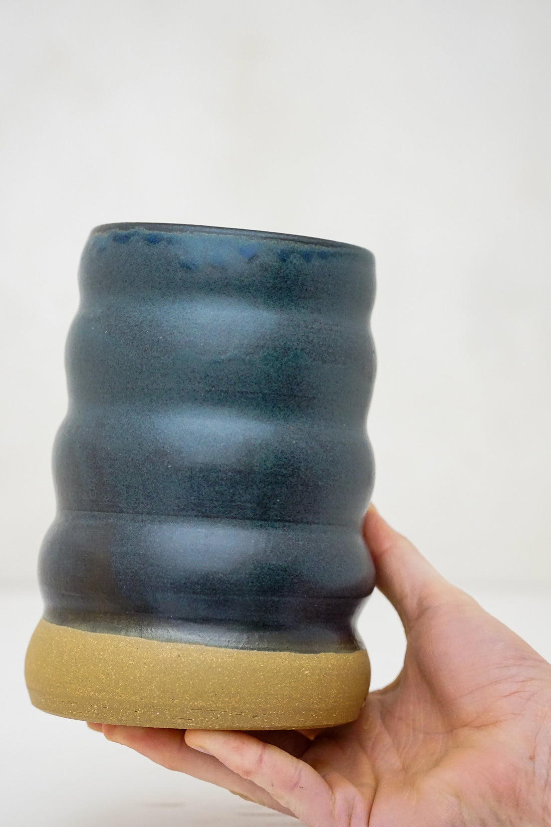 Rippled Vase in Darby 2