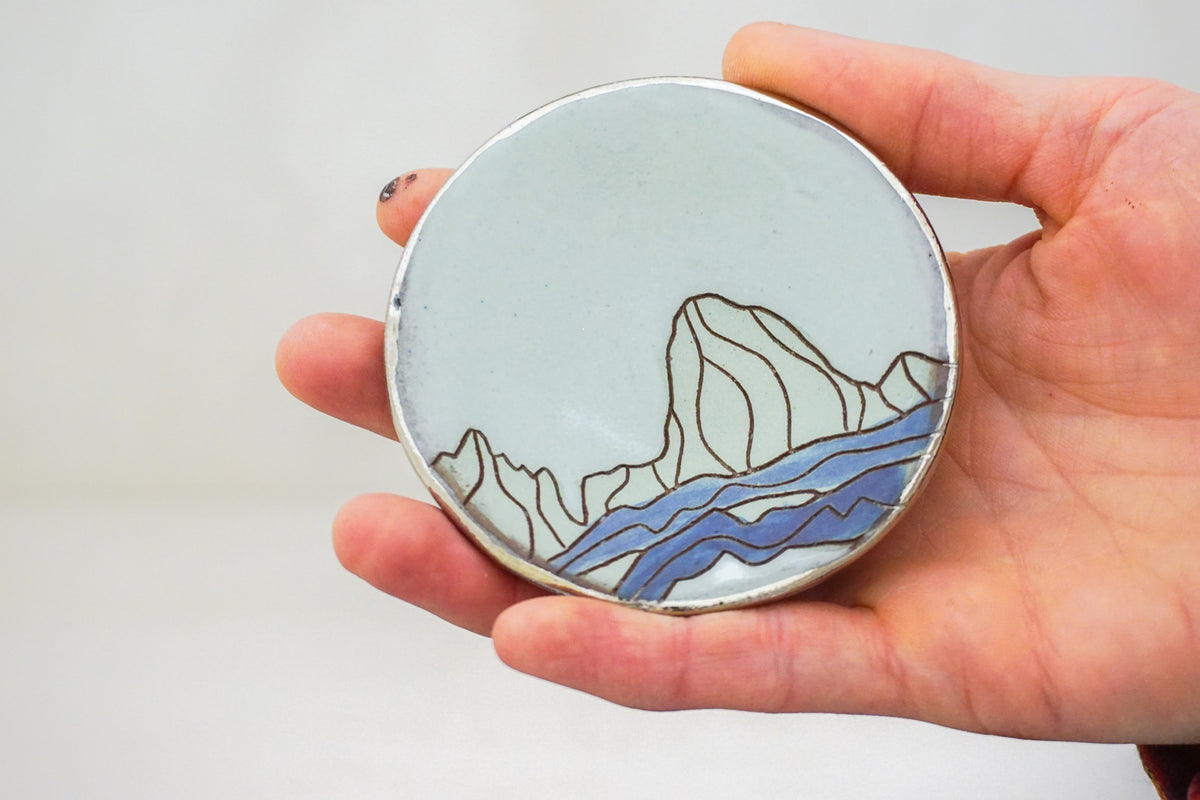 SILVER W Teton Ring dish in White