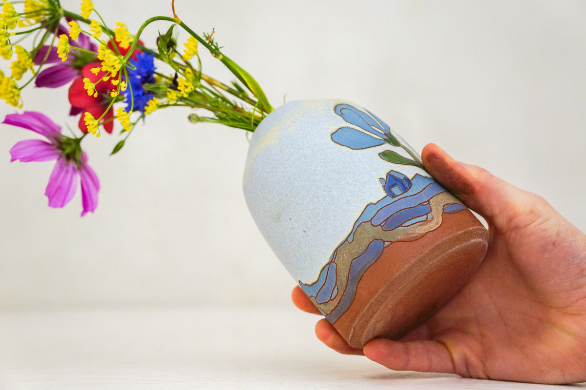Mountain Flower house Vase in Bone