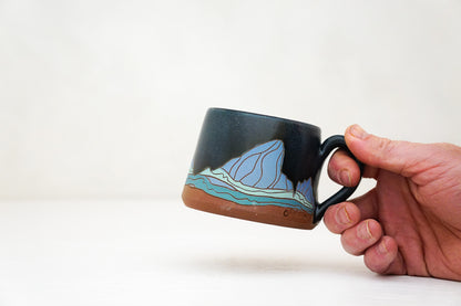 E Teton Shorts mug in Darby