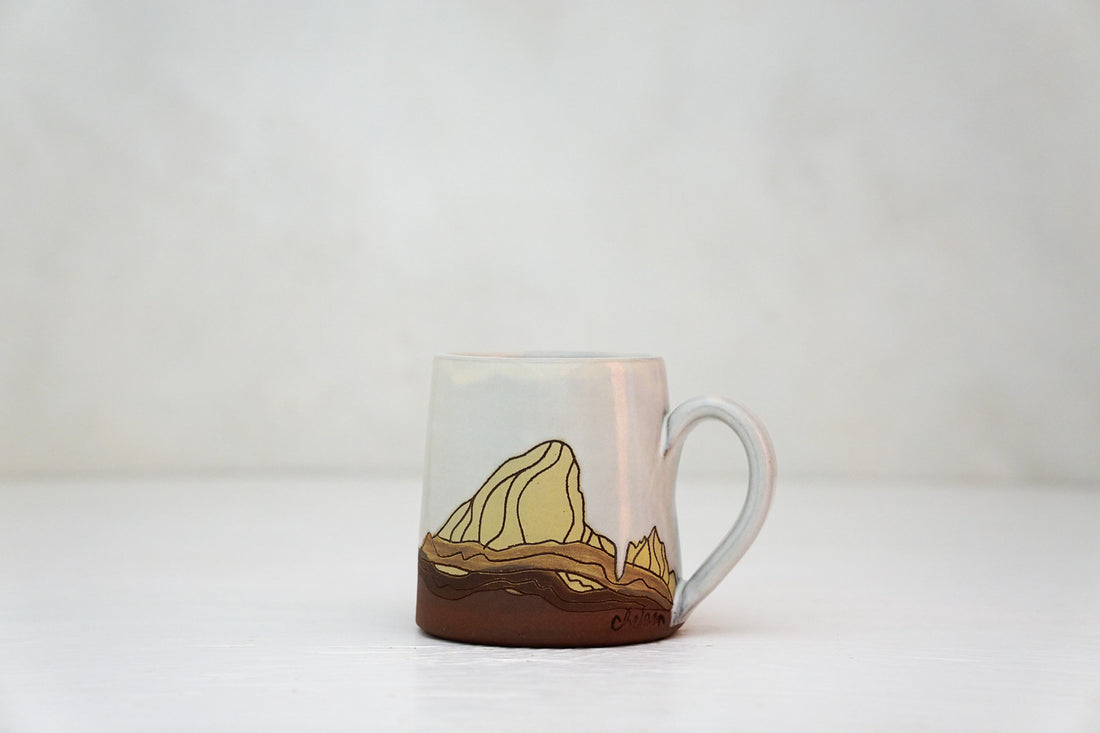 E Teton yellows Tiny mug in White