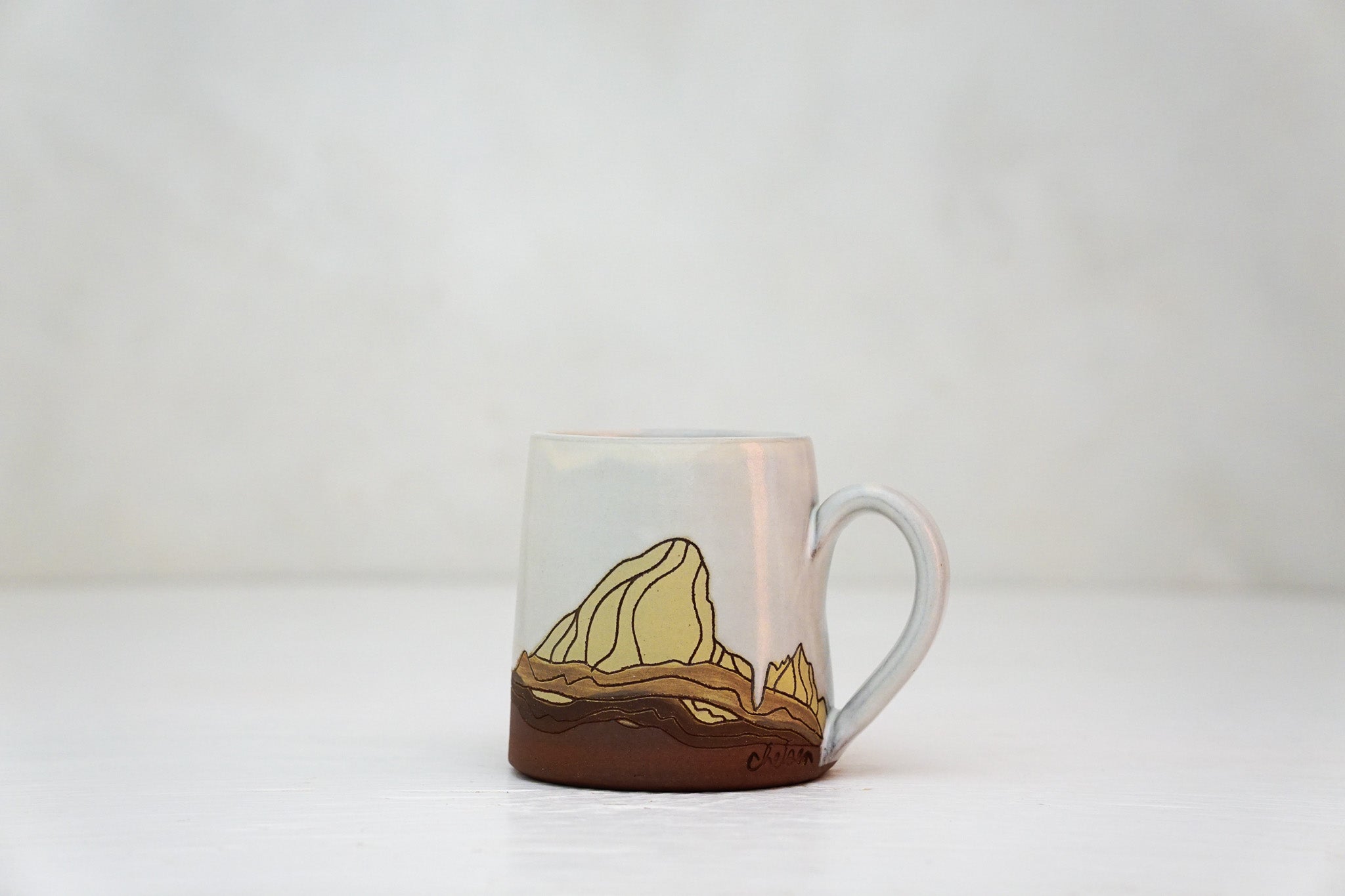 E Teton yellows Tiny mug in White