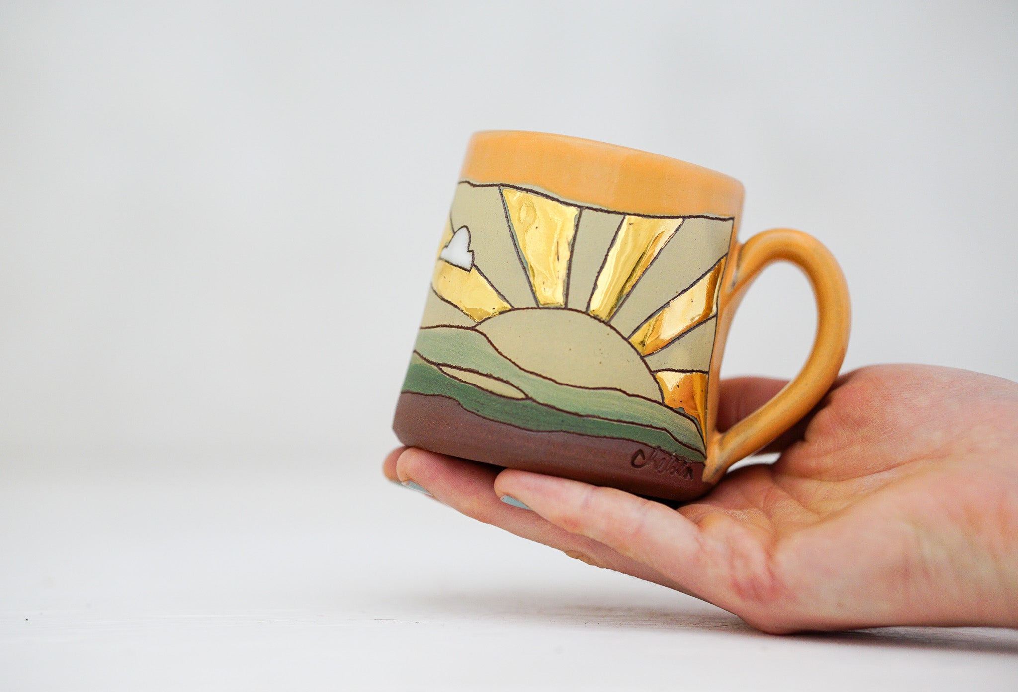 GOLD Sunburst Tiny mug in TangX