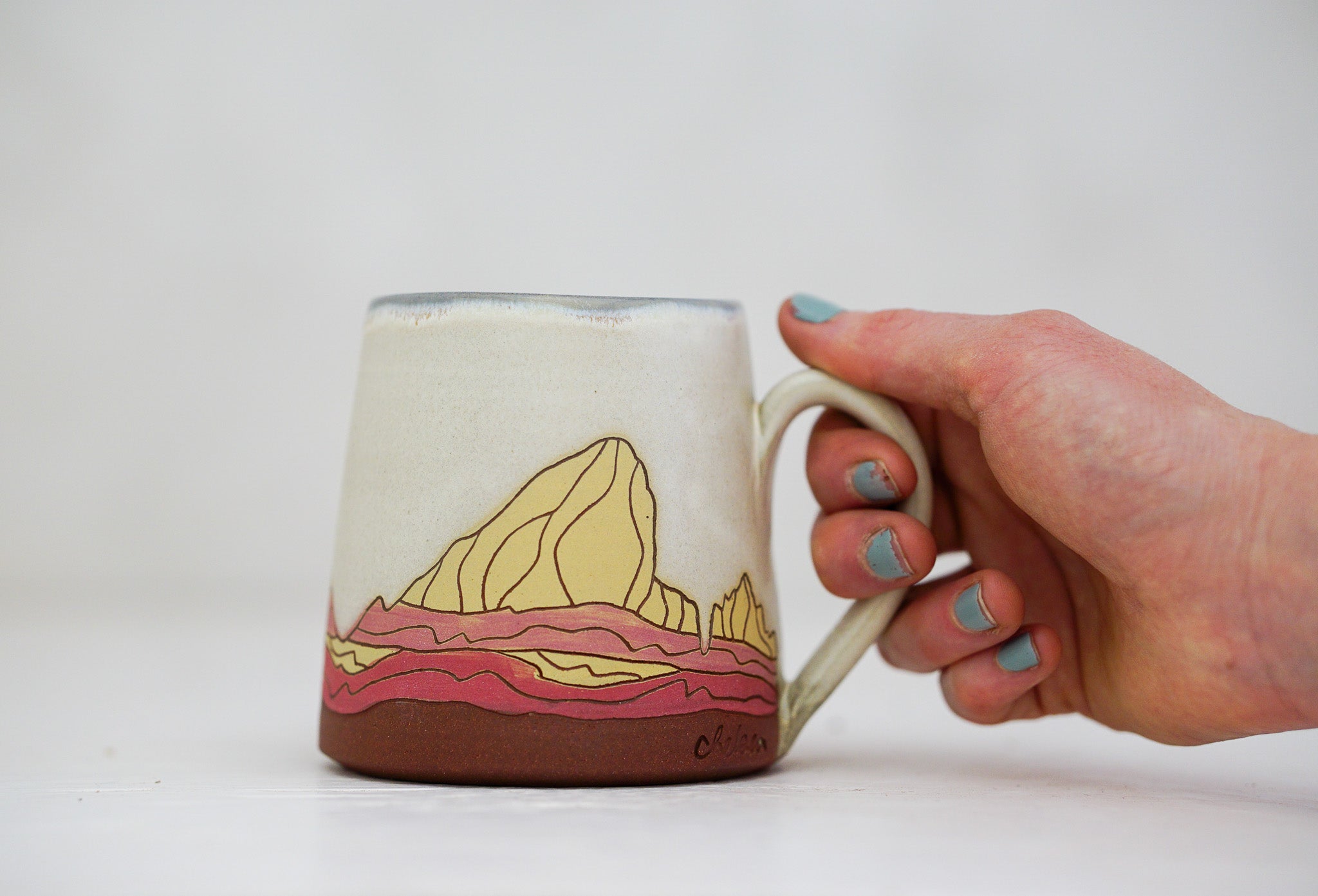 E Teton in Bone yellow slip