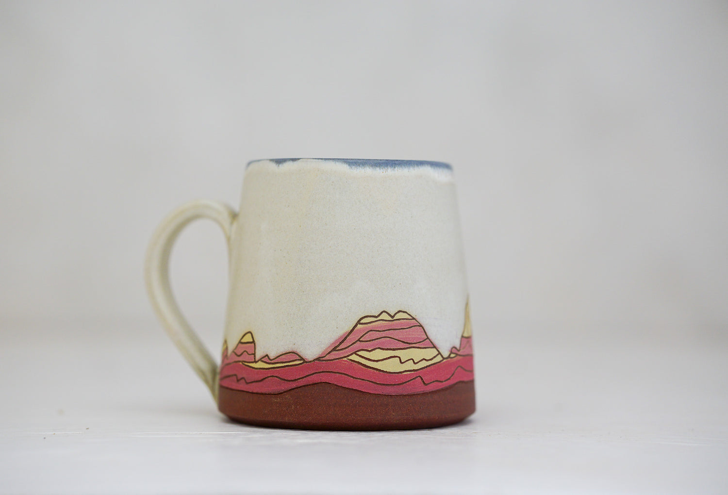 E Teton in Bone yellow slip