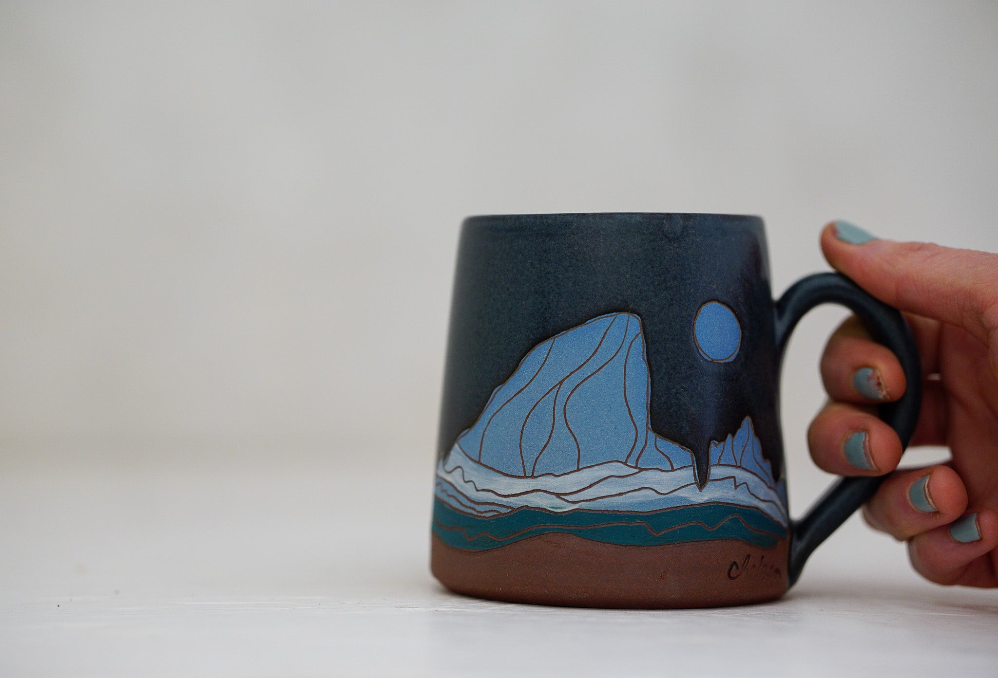 E Teton Blue Moon mug in Darby