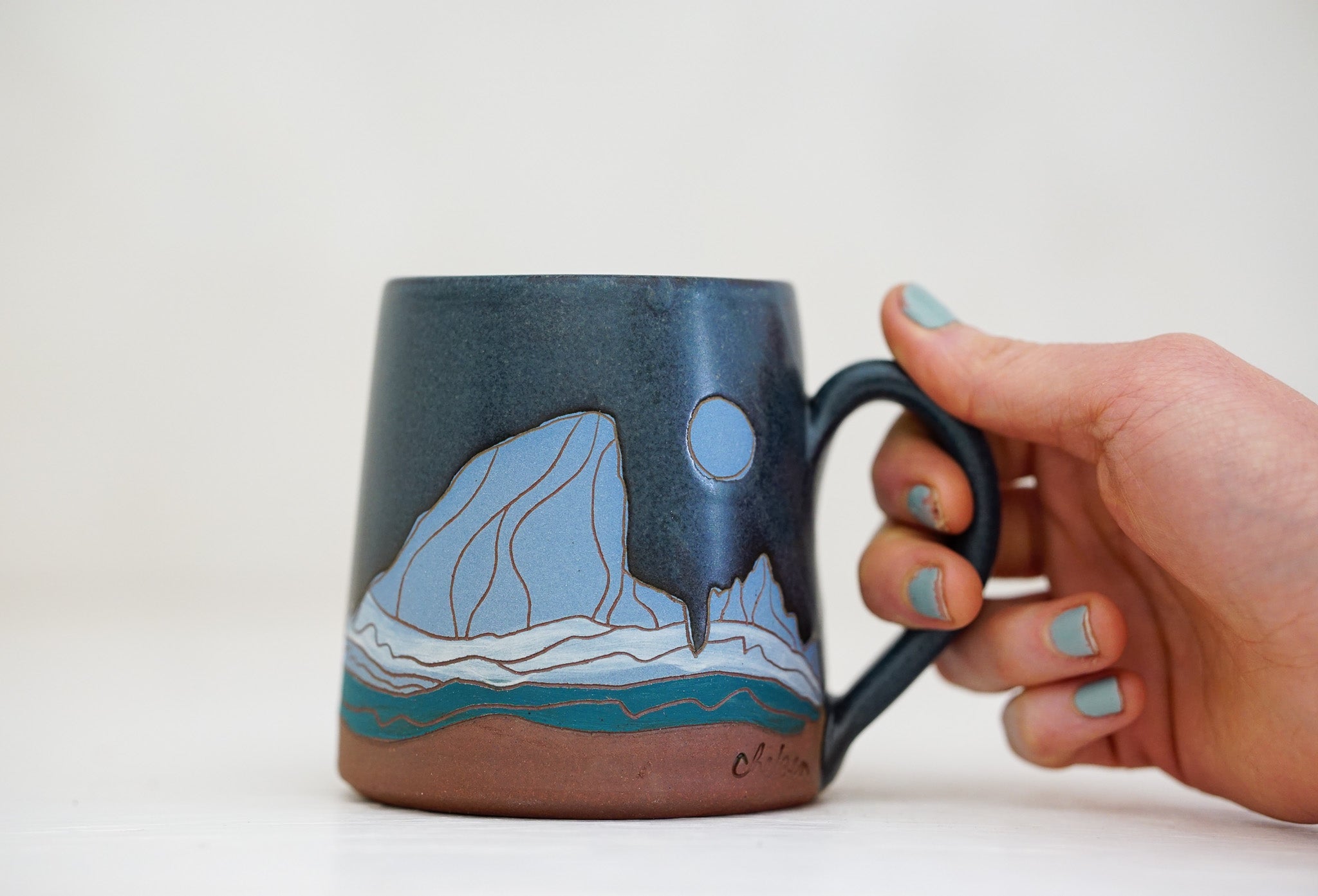 E Teton Blue Moon mug in Darby