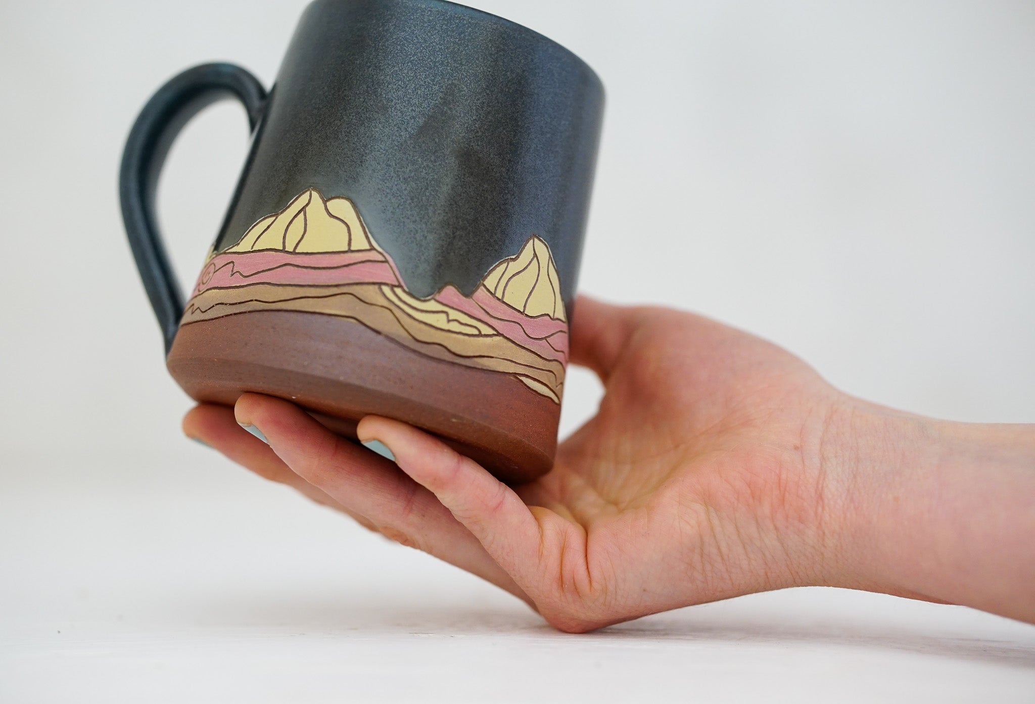 E Teton Neapolitan mug in Darby