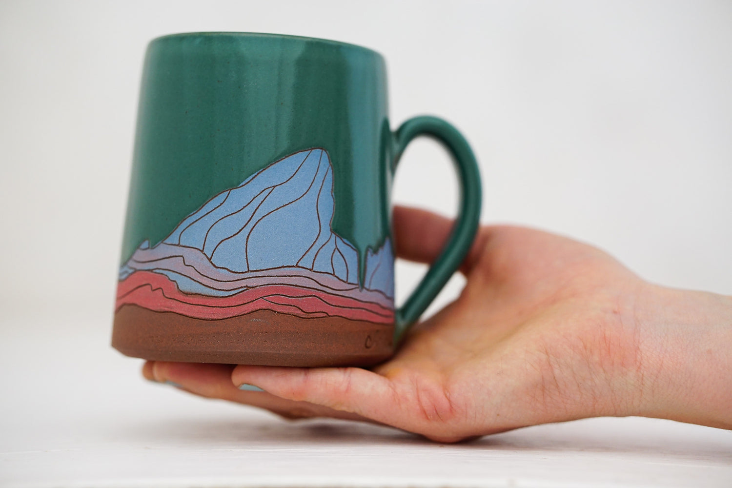 E Teton mug in Kali Forest pinks