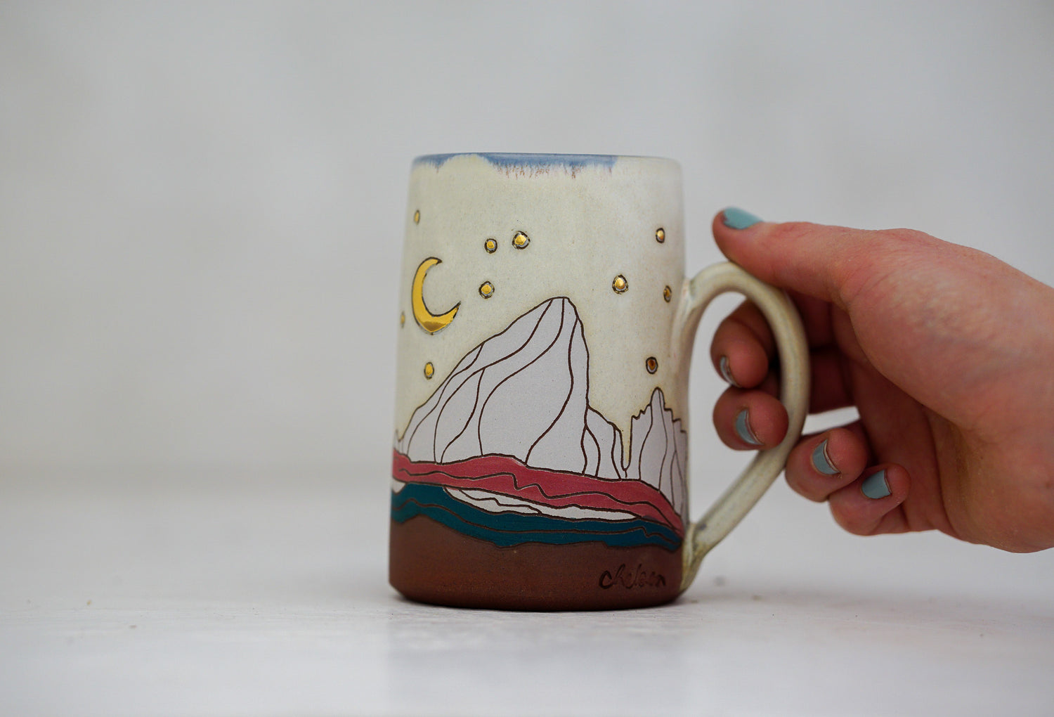 GOLD E Teton Tall mug in Bone