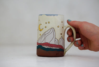 GOLD E Teton Tall mug in Bone