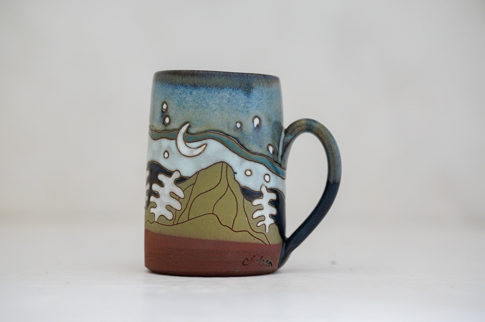 Skylines night mug in Darby and Magic