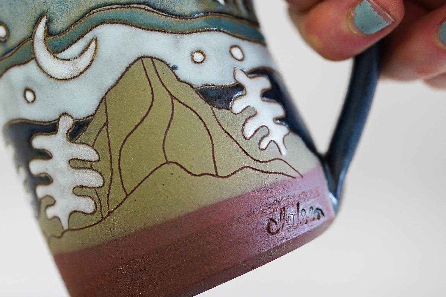 Skylines night mug in Darby and Magic