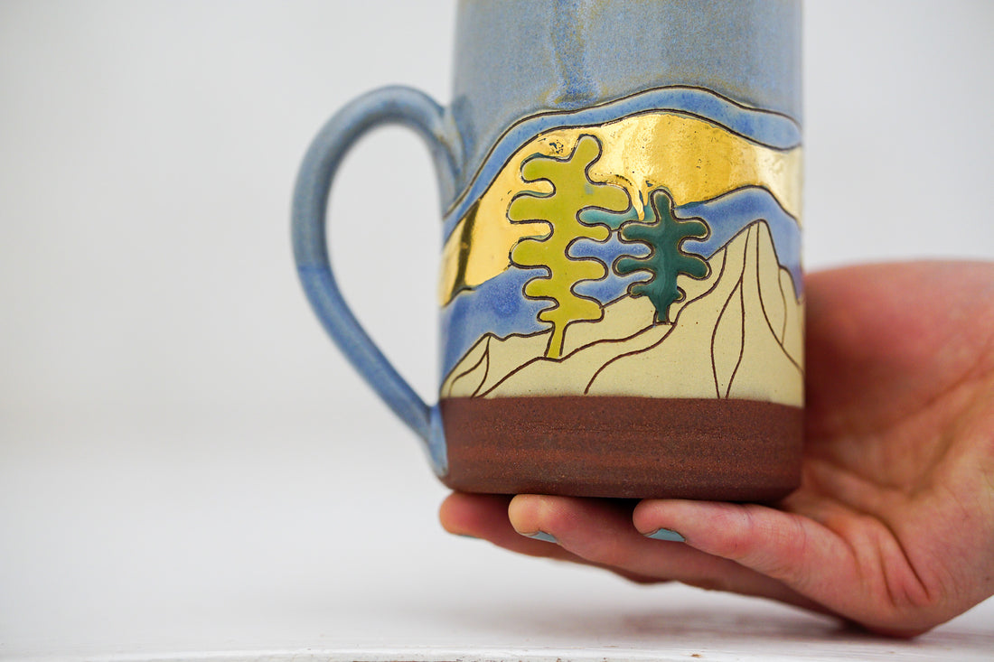 GOLD Skylines mtn mug in Periwinkle and magic