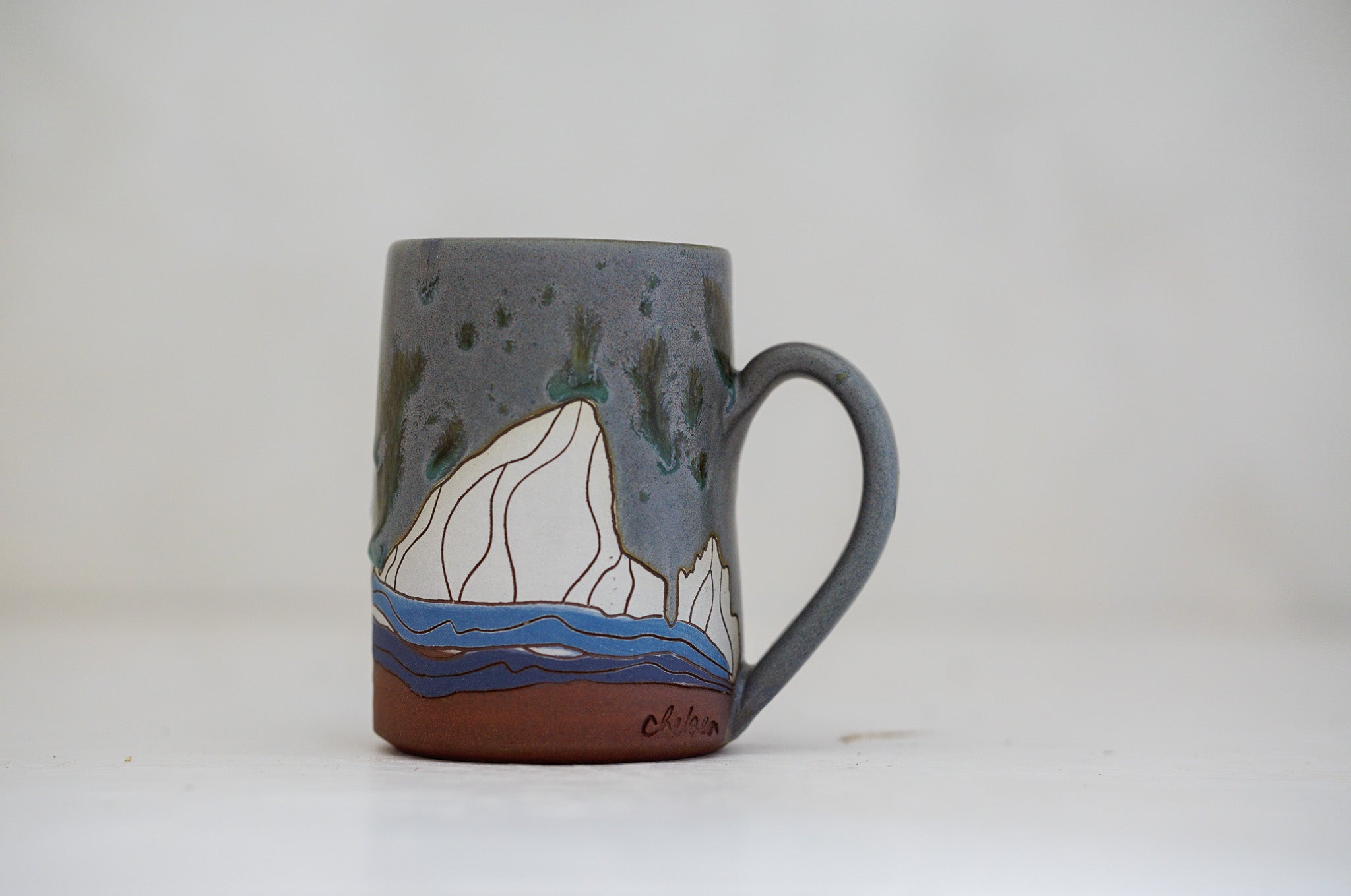 E Teton Tall-ish mug in Stone &amp; Speck