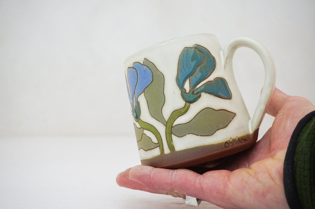 Dancing Flower mug in Bone