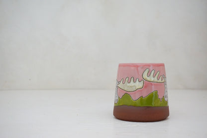 Moose E Teton mug in Pink