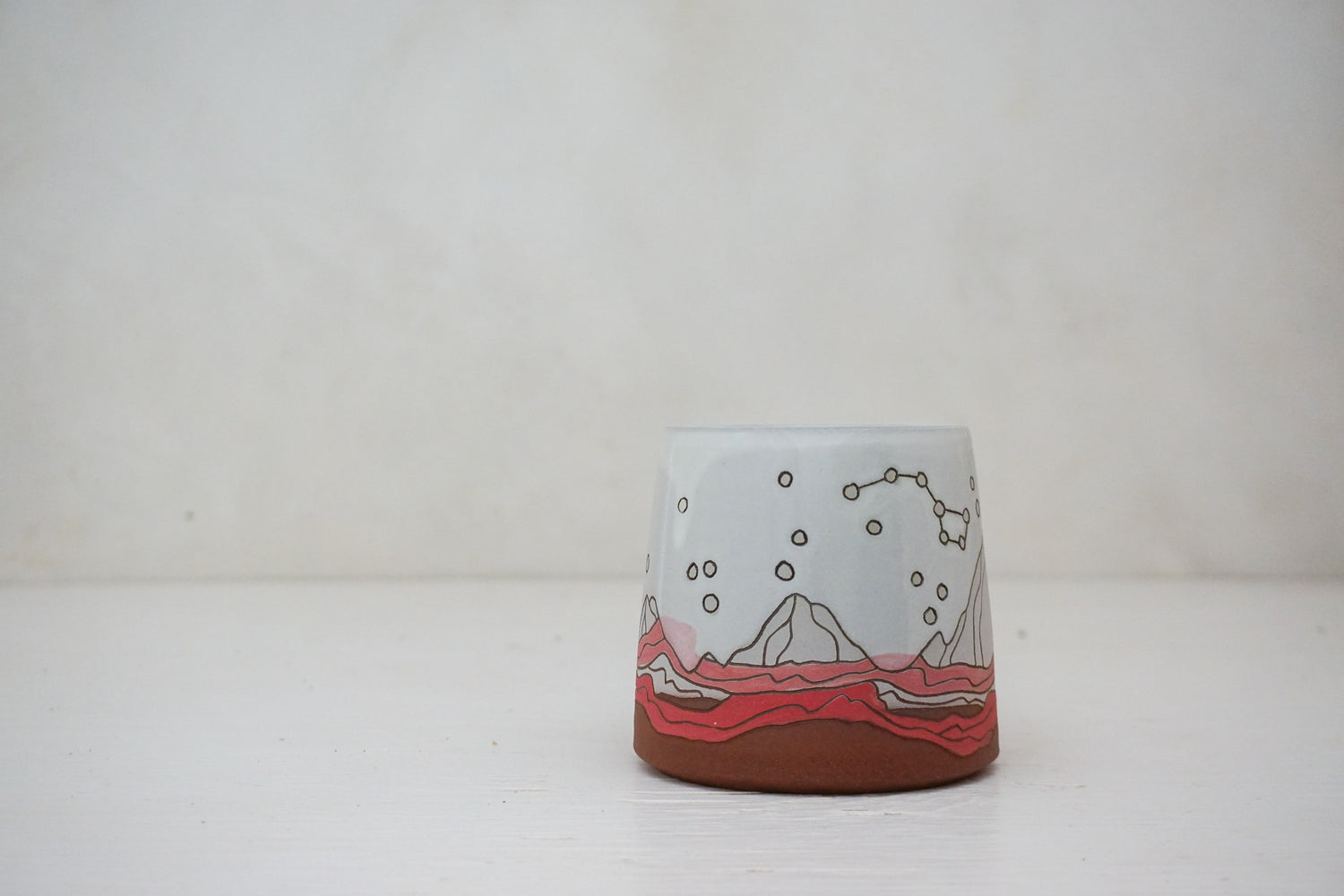 E Teton Dipper Crescent Moon mug in White