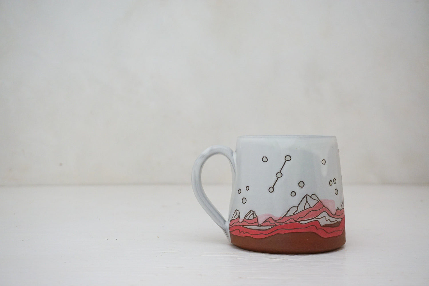 E Teton Dipper Crescent Moon mug in White