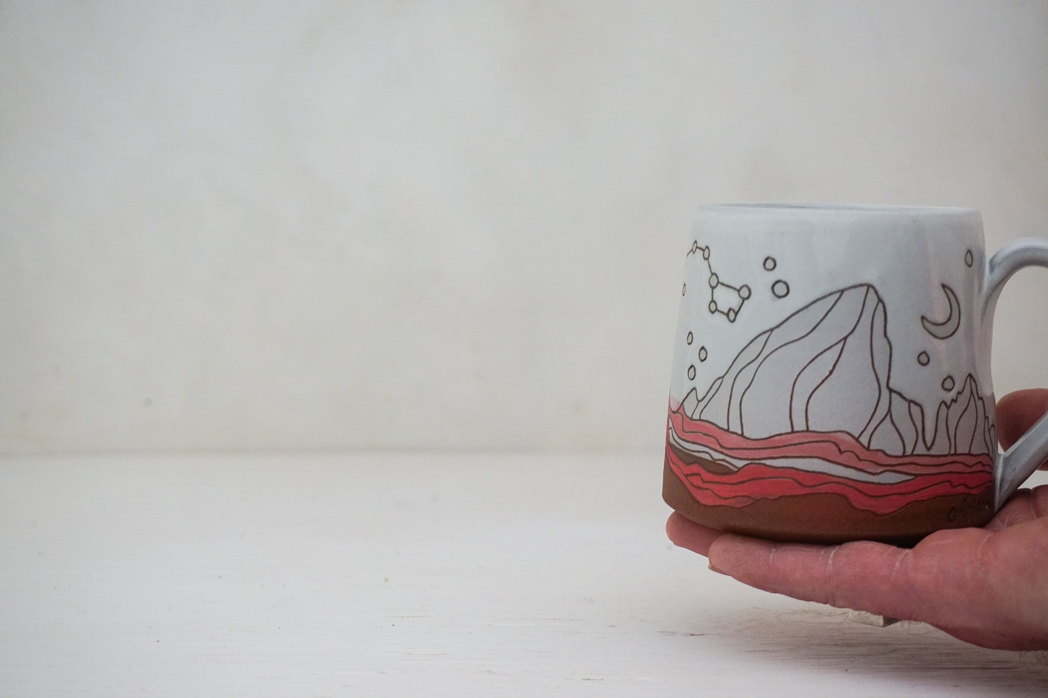 E Teton Dipper Crescent Moon mug in White