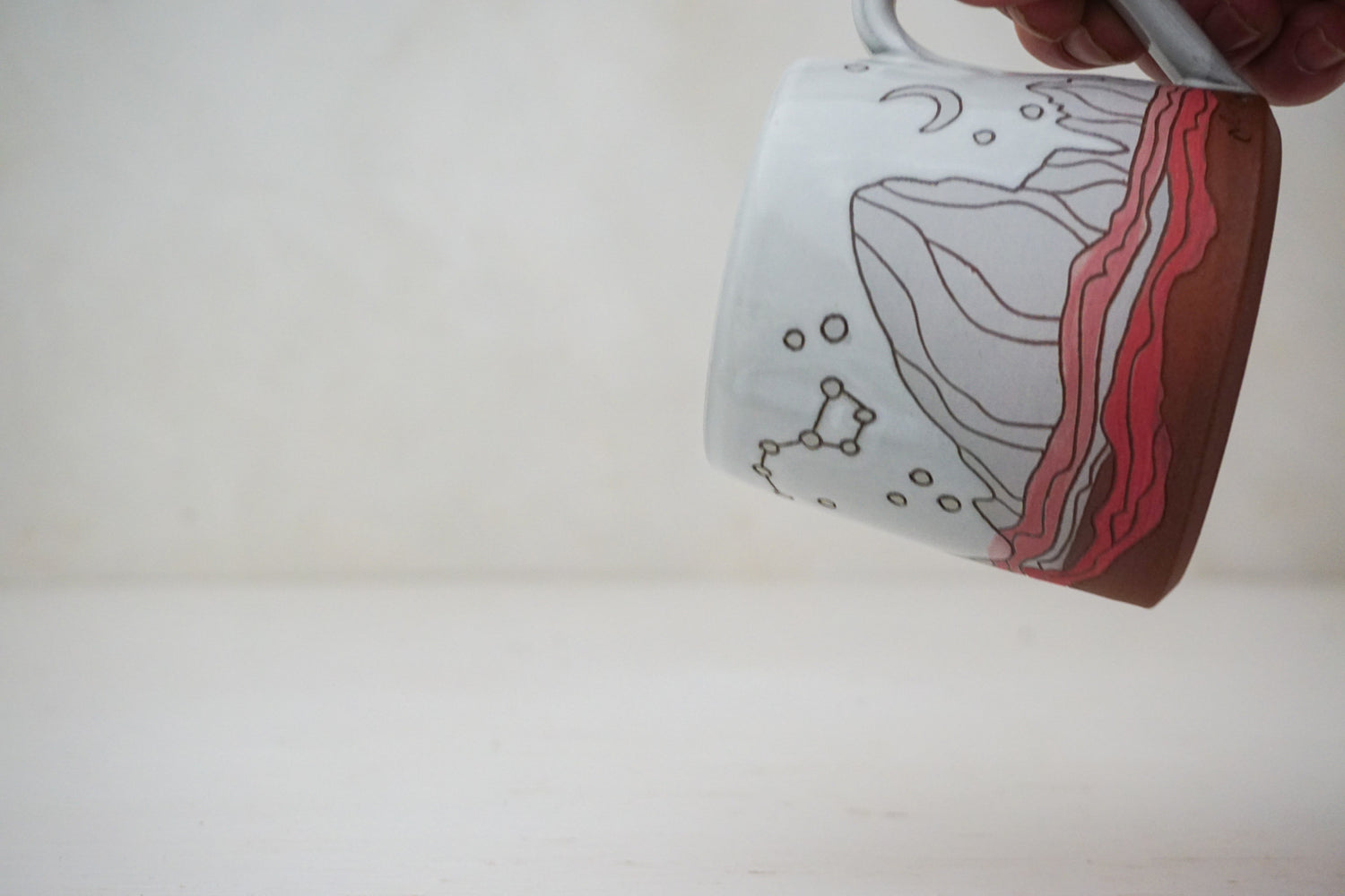 E Teton Dipper Crescent Moon mug in White