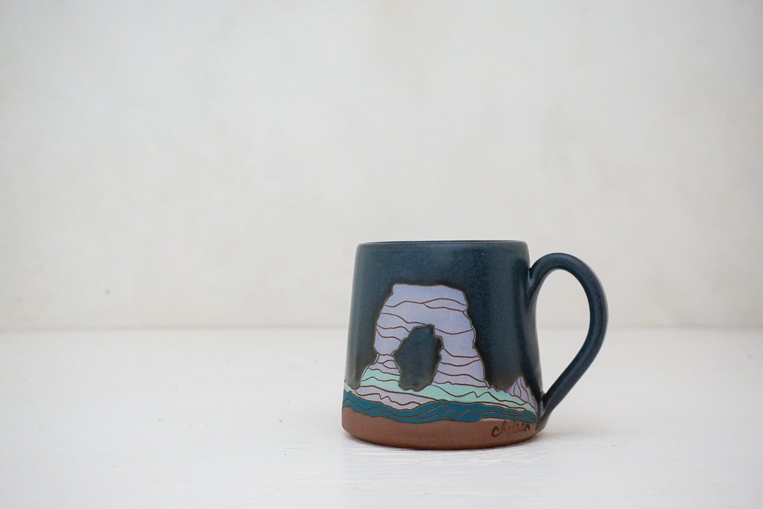 Arches mug in Darby