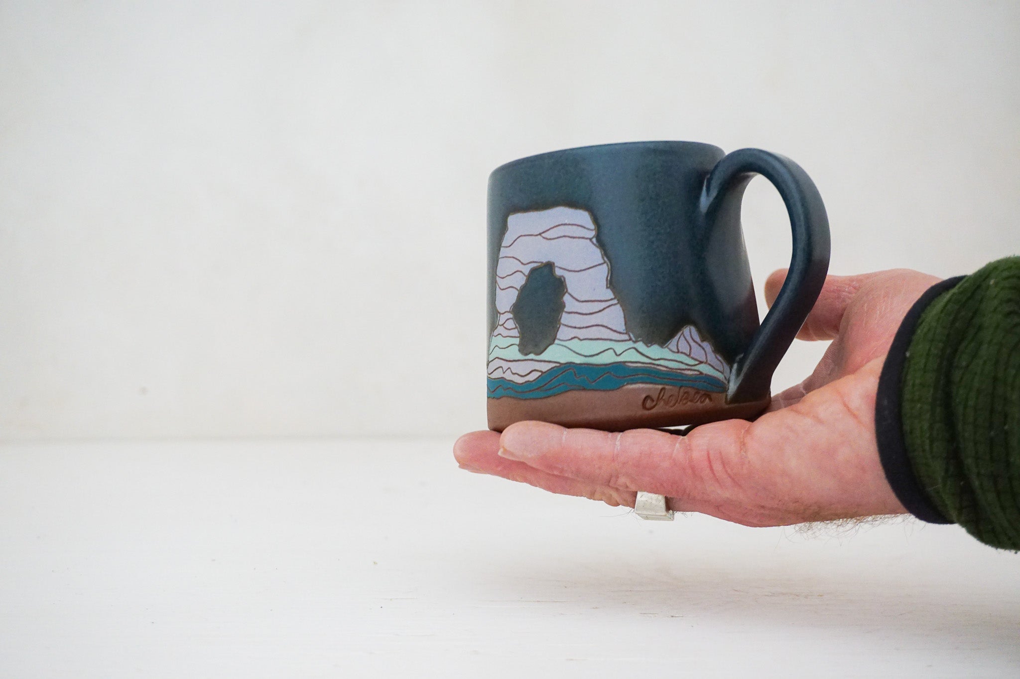 Arches mug in Darby