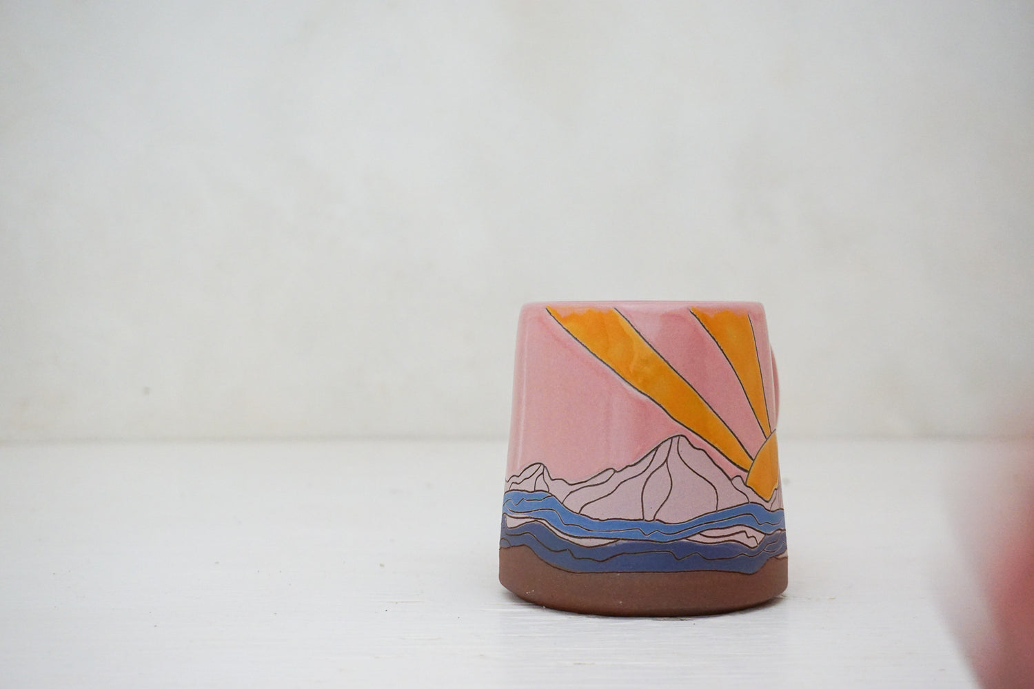 Sunburst Mtn mug in pink