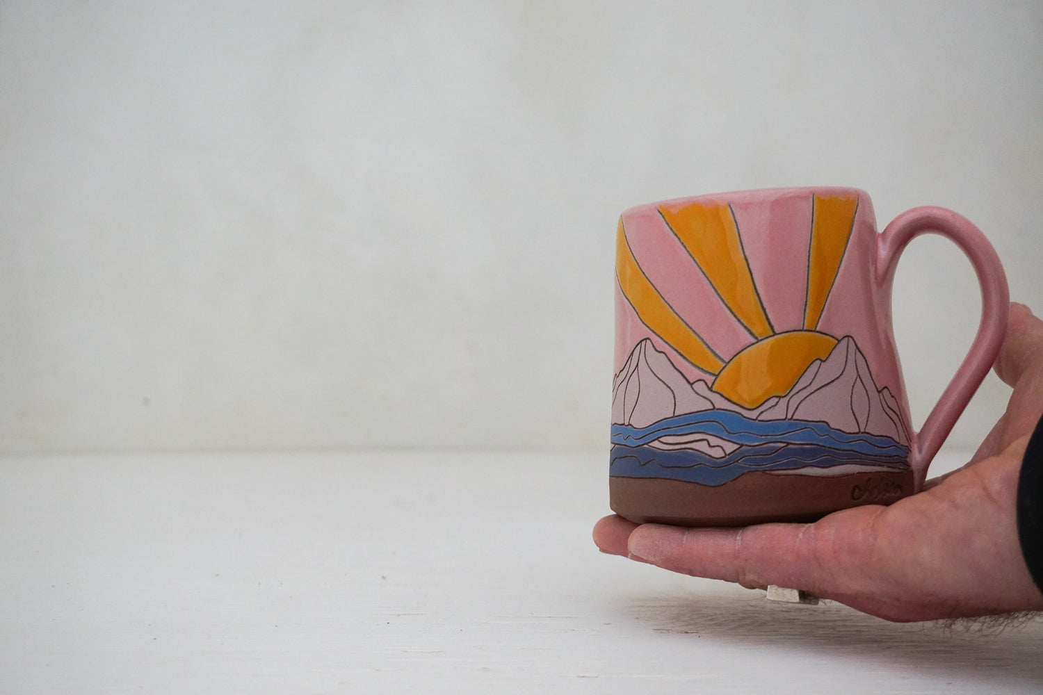 Sunburst Mtn mug in pink