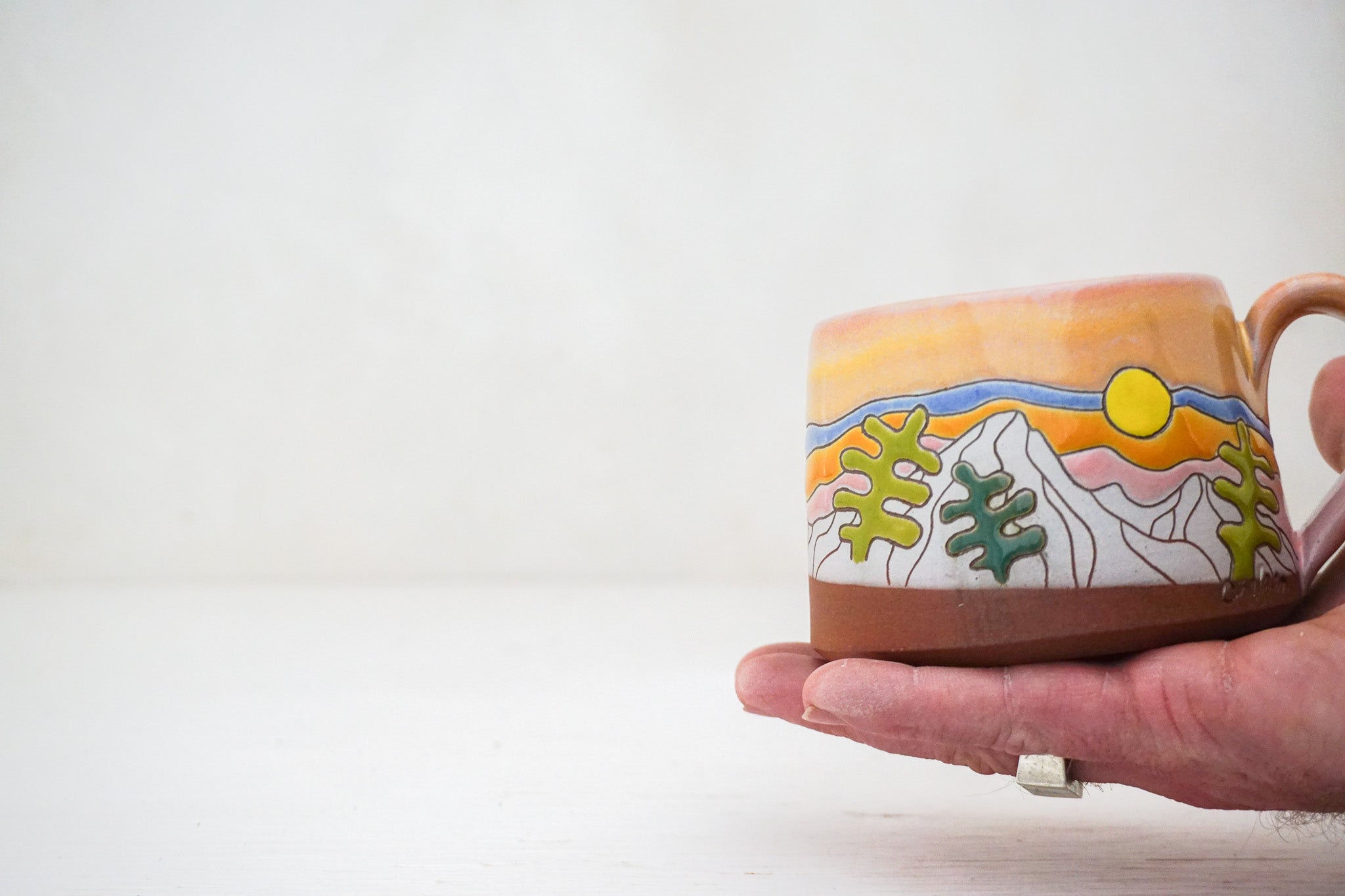 Skylines short mug in Pink Alpenglow