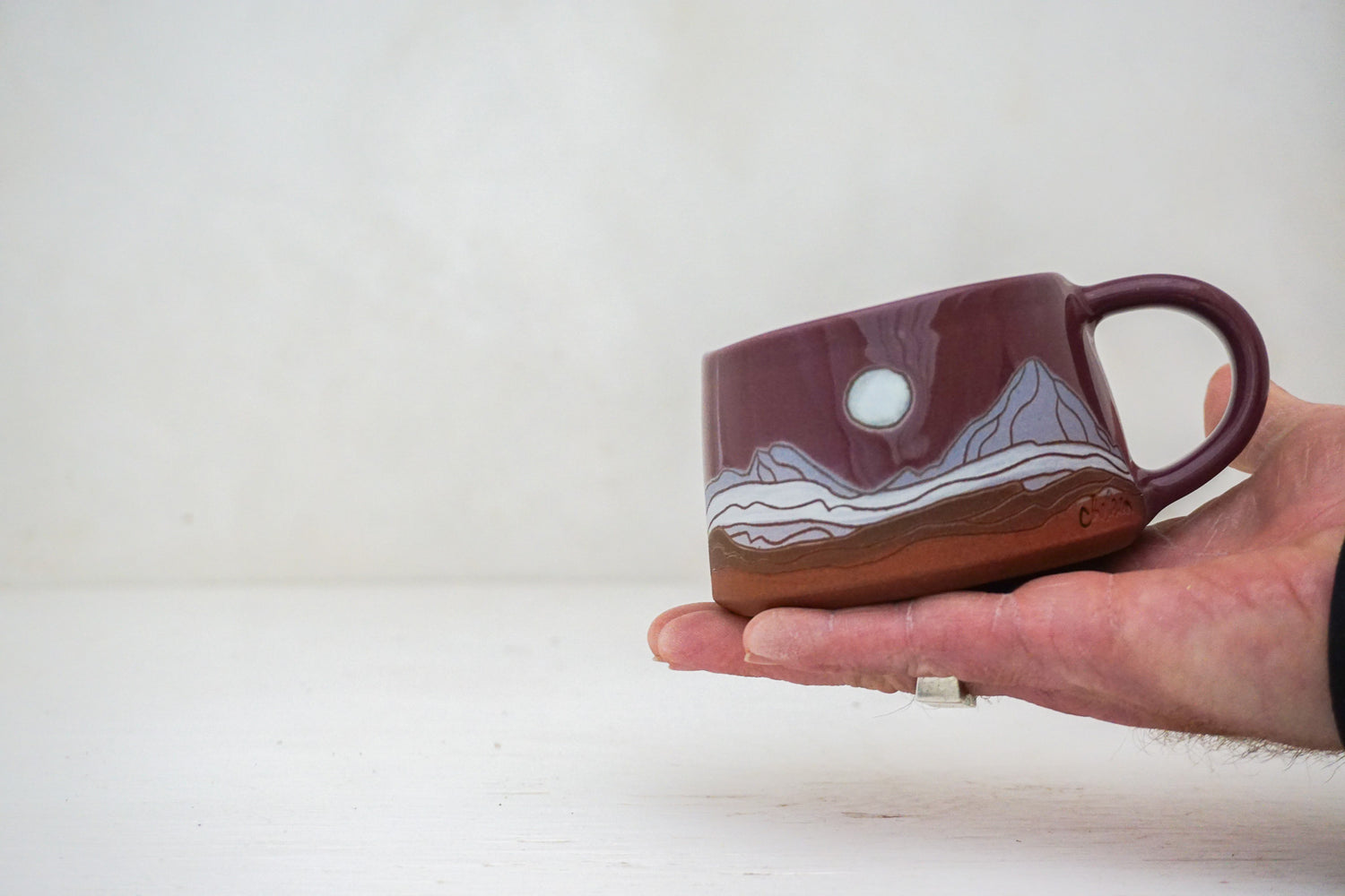 Mtn short mug in Mulberry