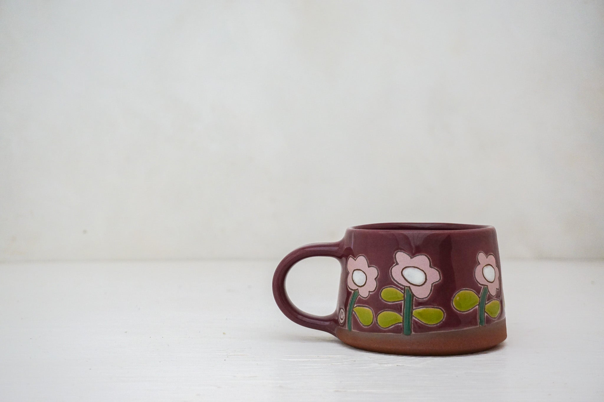 Flower short mug in Mulberry