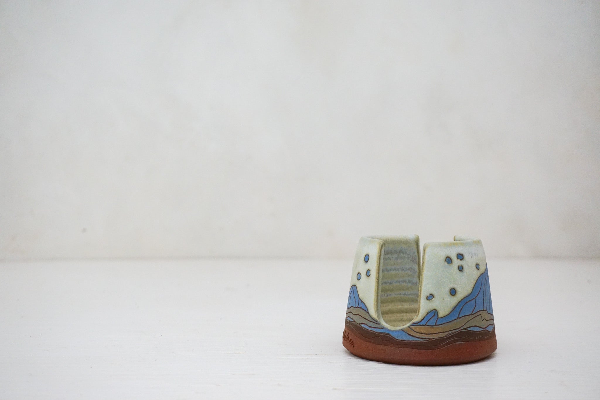 E Teton Night Sponge Holder in Bone