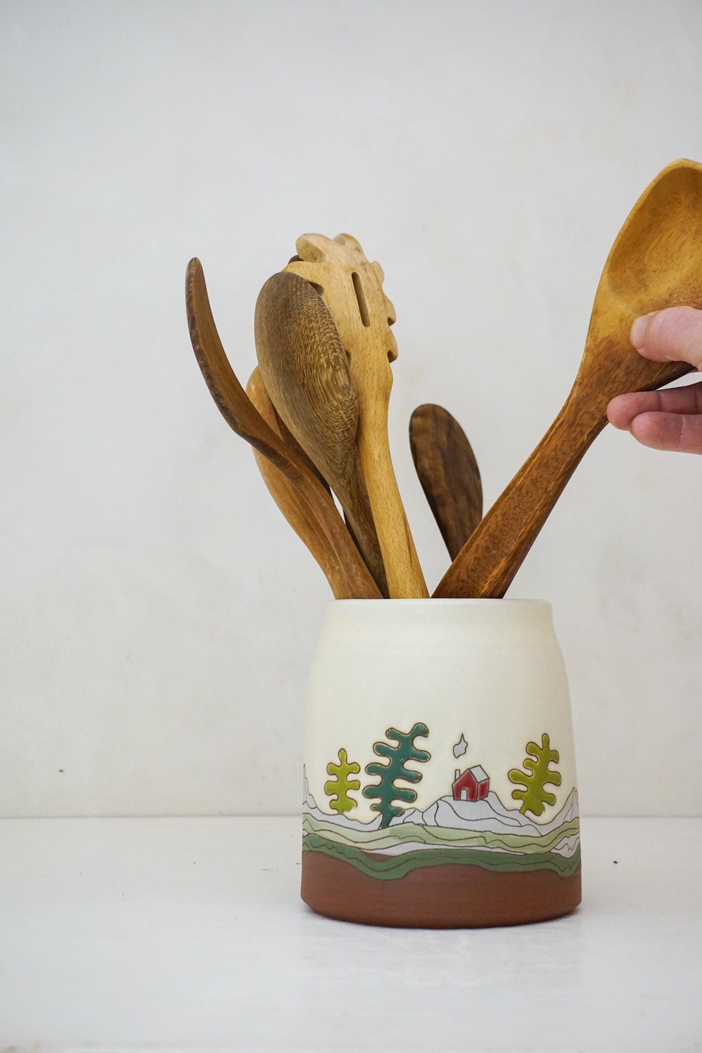 House &amp; Trees Utensil Holder in Bone