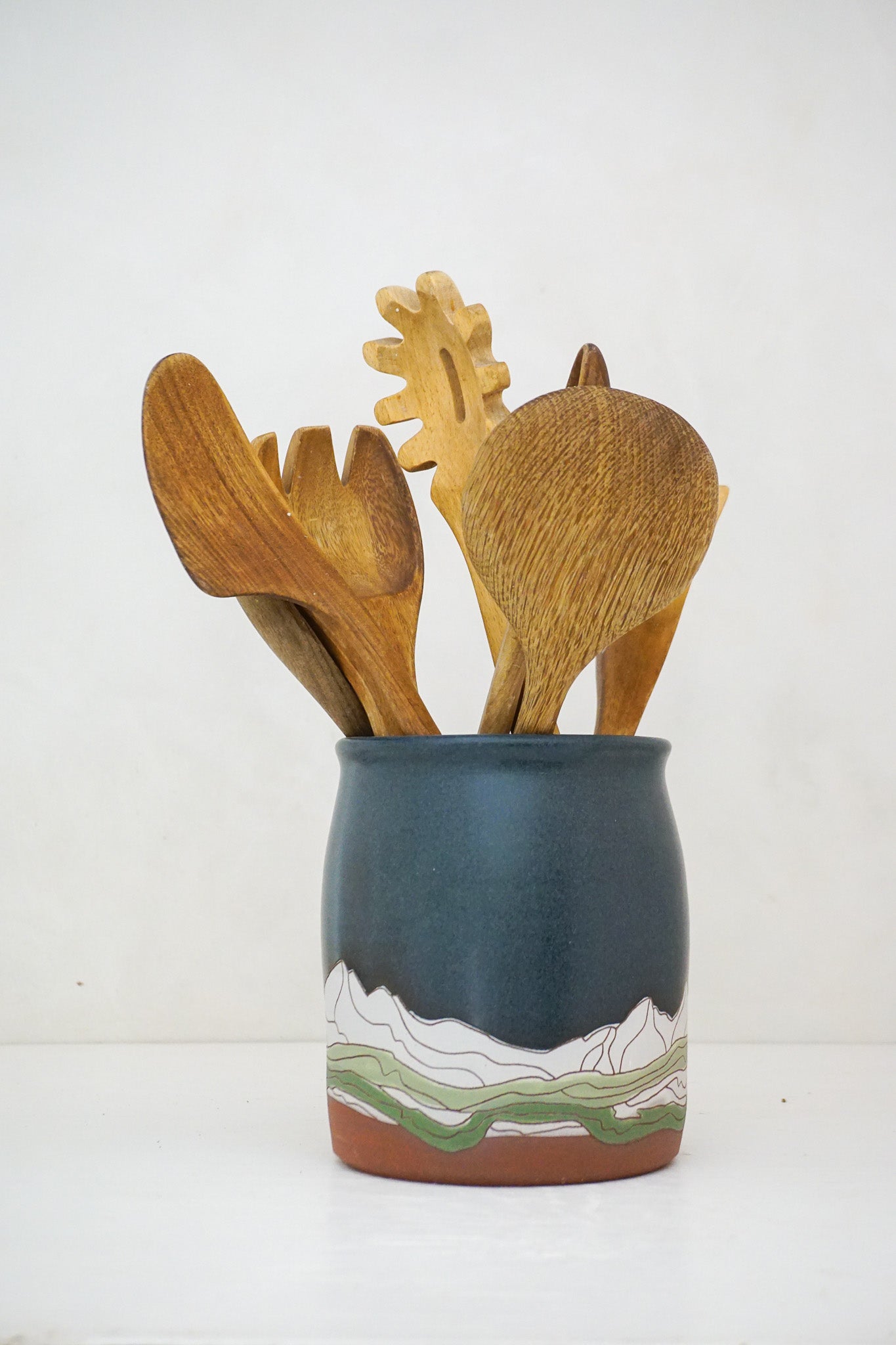 House &amp; Tulips Utensil Holder in Darby