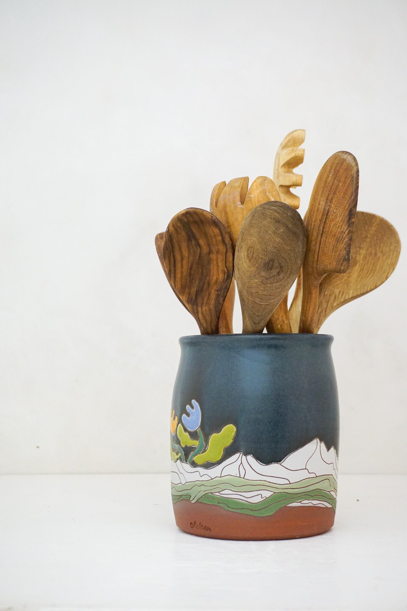 House &amp; Tulips Utensil Holder in Darby